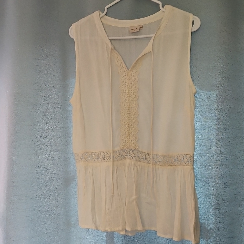 Elegant‎ Cream Lace Trim Blouse